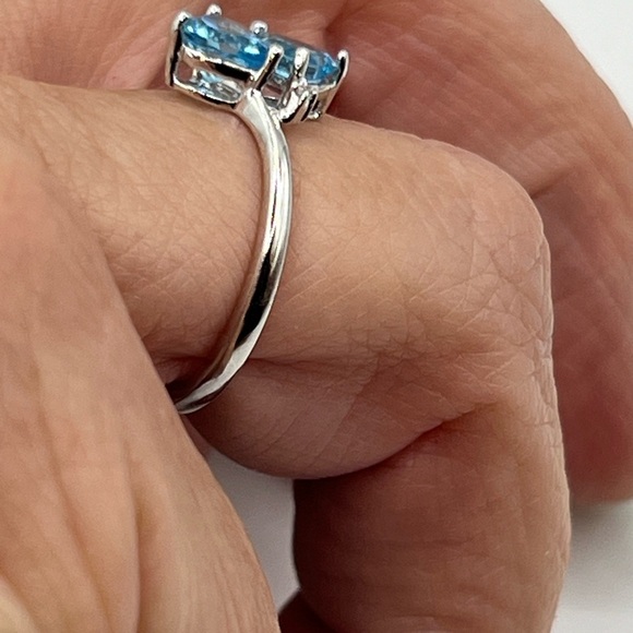 Topaz hearts and Diamond double heart ring. - Picture 5 of 7